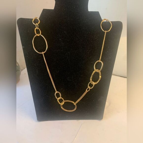 Chloe + Isabel Gold-tone Circle Chain Fashion Necklace - Picture 3 of 6
